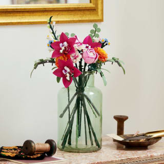 420168-lego-botanicals-pretty-pink-flower-bouquet-3