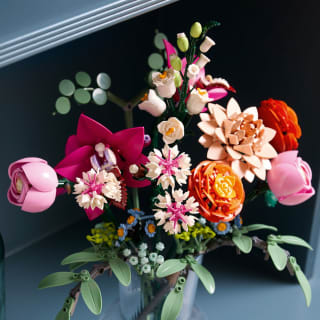 420168-lego-botanicals-pretty-pink-flower-bouquet-7