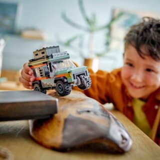420174-lego-city-off-road-mountain-truck
