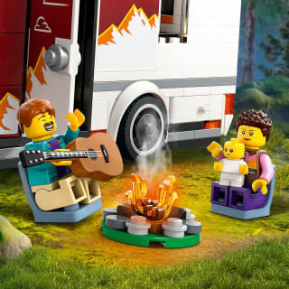 420178-lego-city-holiday-camper-van-8