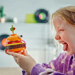 420183-lego-fortnite-durr-burger