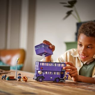 420190-knight-bus-adventure-76446-3