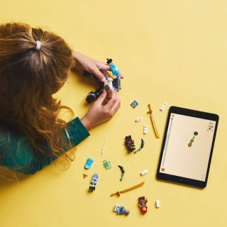 420213-lego-ninjago-zanes-battle-suit-mech-4