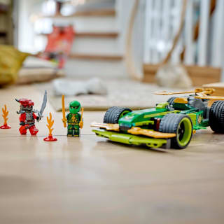 420215-lego-ninjago-lloyds-pull-back-race-car-5