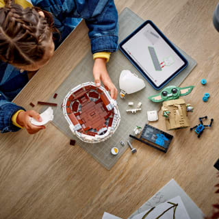 420220-lego-star-wars-grogu-wirh-hover-pram-5