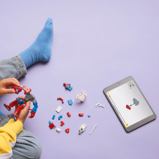 420225-lego-marvel-spider-man-mech-vs-anti-venom-3