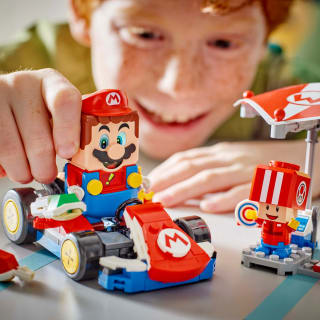 420227-lego-super-mario-mario-cart-and-toad-5