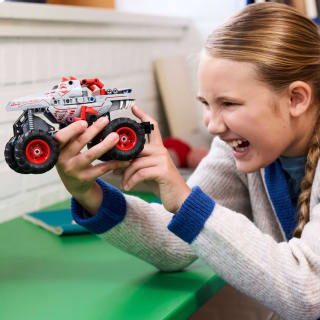 420250-lego-technic-monster-jam-thunderroarus-pull-back-4