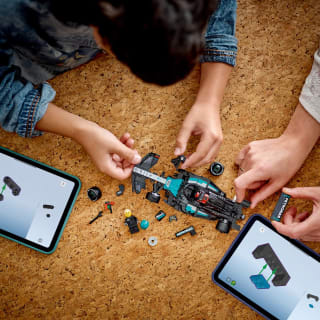 420258-mercedes-amg-f1-w15-race-car-77244-3