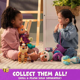 420610-vida-the-vet-doll-7