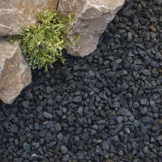 421293-onyx-black-chippings-bulk-bag-4