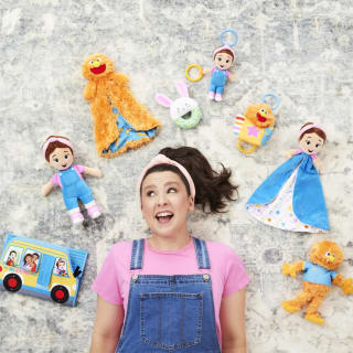 421913-ms-rachel-plush-doll-2