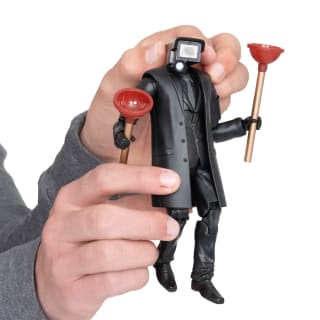 422876-skibidi-toilet-deluxe-figure-plungerman-3