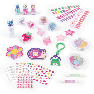 423443-make-it-real-mega-cosmetic-set-2