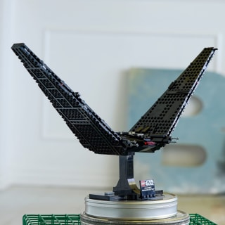 423547-lego-star-wars-kylo-ren-command-shuttle-7