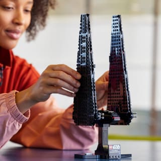 423547-lego-star-wars-kylo-ren-command-shuttle