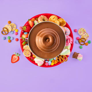 423609-heat-and-eat-chocolate-fountain-with-serving-tray-2