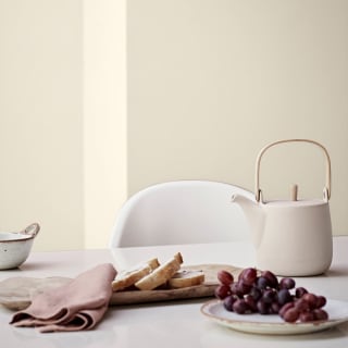 423899-crown-easyclean-kitchen-matt-emulsion-2_5l-almond-cream