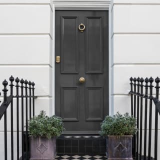 424087-crown-quick-dry-gloss-750ml-anthracite-2