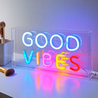 424263-vibes-neon-good-vibes-light-3