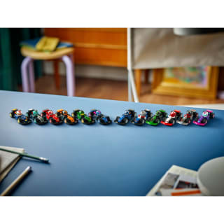 424549-f1-mini-figures-6