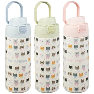 424668-cat-drinking-bottle-group