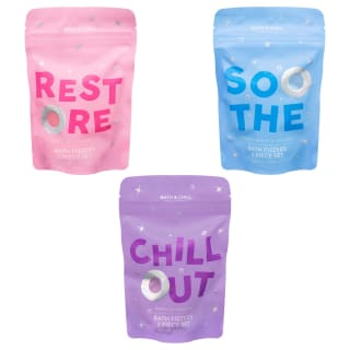 425053-bath-and-chill-bath-fizzer-pouch-group