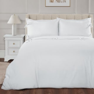 425110-425111-lucia-white-tie-detail-duvet-set--double-king