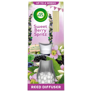 425492-air-wick-reed-diffuser-sweet-berry-spritz
