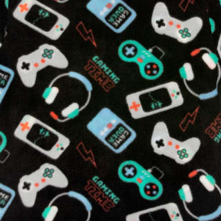 425603-kids-gaming-time-pyjamas-3