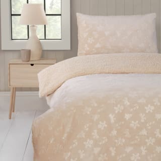 425674-embossed-gingerbread-fleece-duvet-set-single