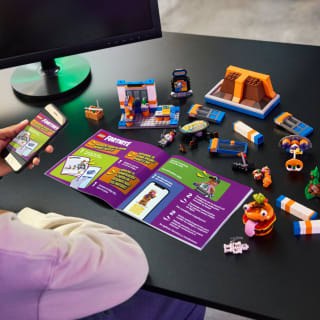 425776-lego-fortnite-durr-burger-restaurant-9