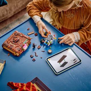 425779-legoharry-potter-chomping-monster-book-of-monsters-4