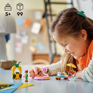 425784-lego-friends-unicorn-and-flamingo-pool-party-6