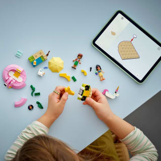 425784-lego-friends-unicorn-and-flamingo-pool-party-7