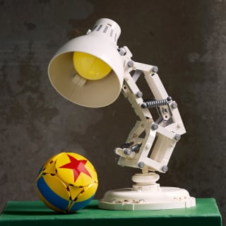 425786-lego-disney-pixar-lamp-8