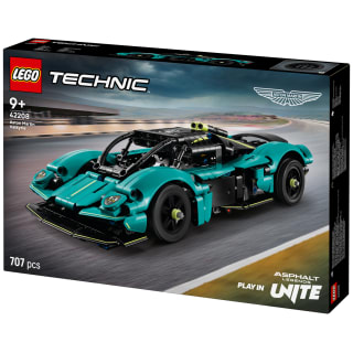 425803-lego-technic-aston-martin-valkyrie-8