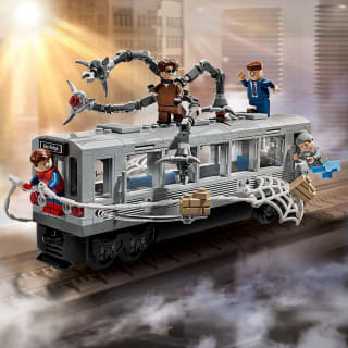 425825-lego-marvel-spider-man-vs-doc-ock-subway-train-scene-3