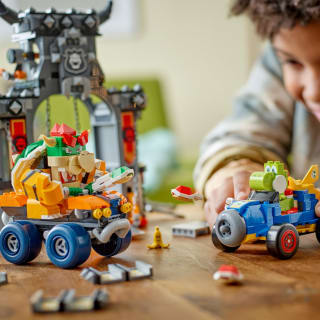 425828-lego-super-mario-kart-bowsers-castle-4