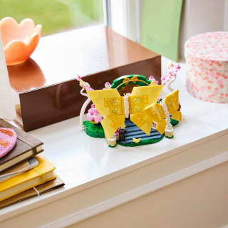 425835-lego-wicked-glindas-wedding-day-4