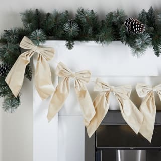 426113-cream-bow-garland-1_5m-2