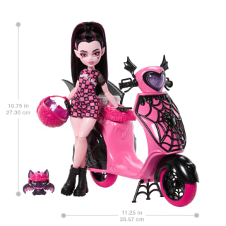 426823-draculaura-and-scooter-4