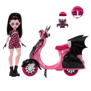 426823-draculaura-and-scooter-6