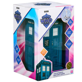 426900-doctor-who-the-fifteenth-doctors-tardis-4