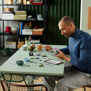 427674-lego-game-boy-3