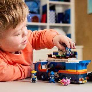 427699-lego-sonic-the-hedgehog-team-sonic-command-truck-7