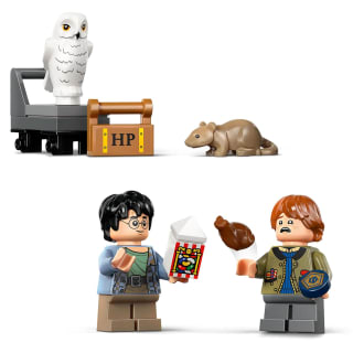 427743-lego-harry-potter-book-nook-hogwarts-express-9