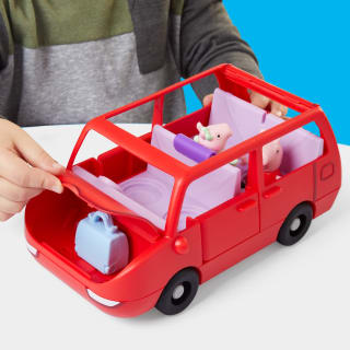 427993-peppa-pig-peppas-big-family-car-6