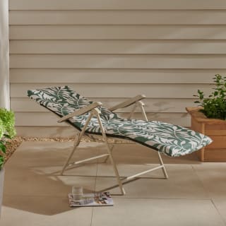 429446-multi-position-padded-relaxer-tropical-leaf-2