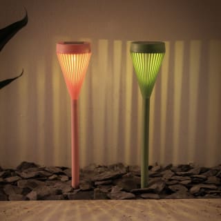 429552-solar-powered-string-post-light